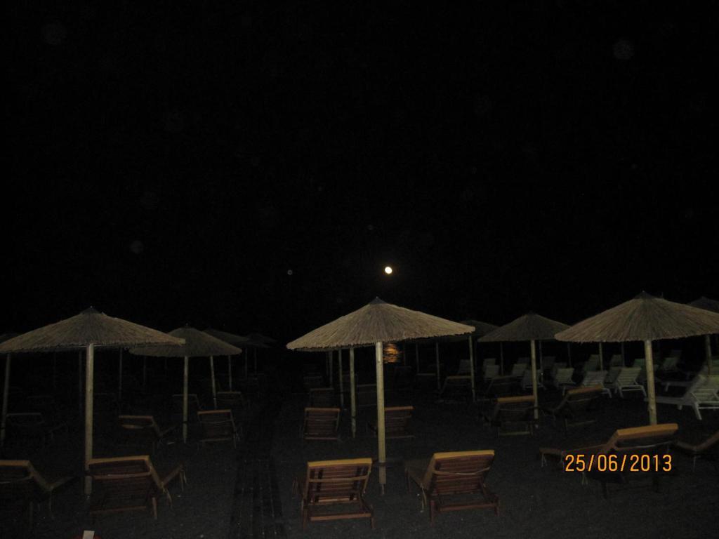 Villa Gambas Beach Studios Kamári Kültér fotó